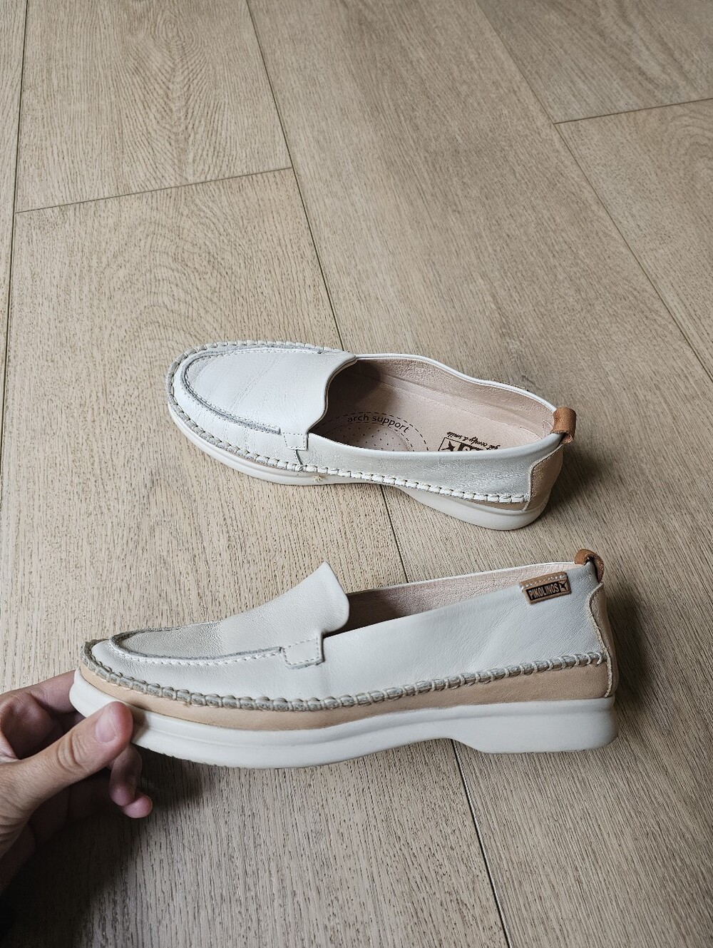 Pikolinos Gandia Nata Calfskin Leather Loafer